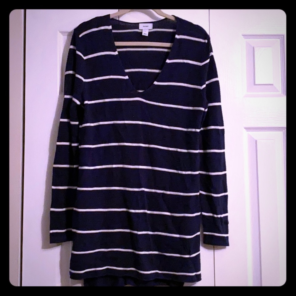 V-neck sweater